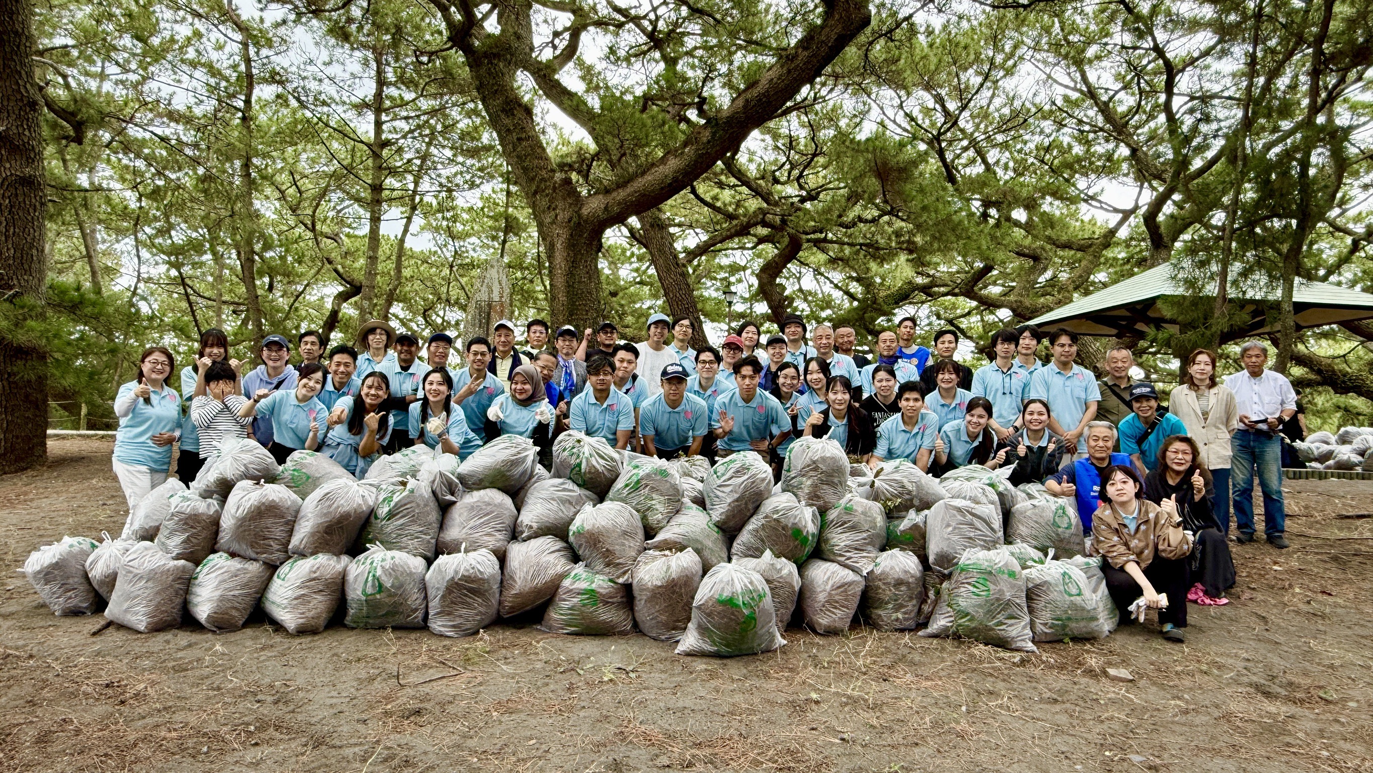 三保松原清掃奉仕活動と懇親会を開催しました